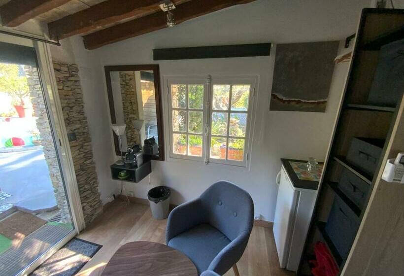 스탠다드 방갈로, Inn 4 Bears