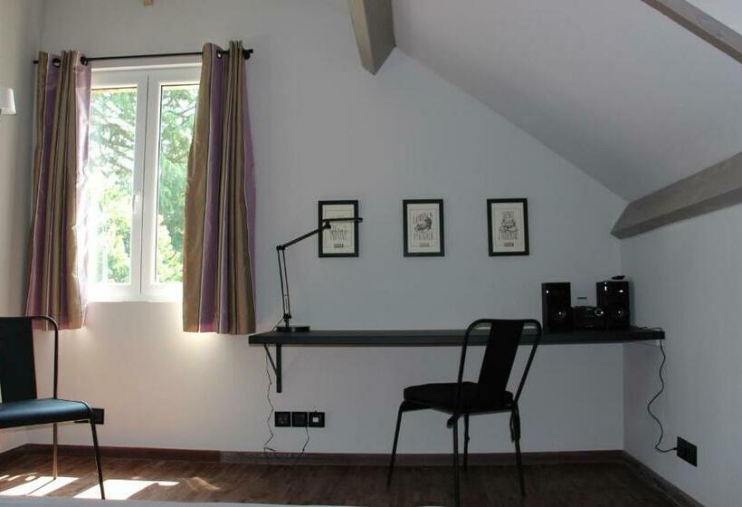 Номер Стандарт, L Alisier Chantant