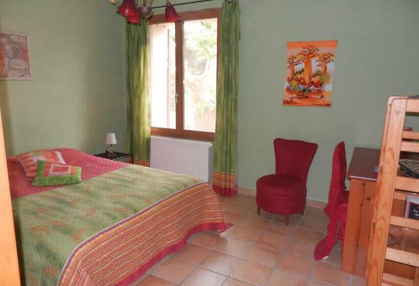 Номер Стандарт, La Fenière Aux Hirondelles