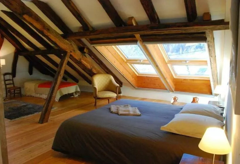 コンフォートトリプルルーム, La Ferme De Beauté