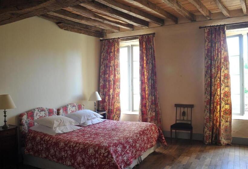 Номер Стандарт, La Maison Jeanne D Arc