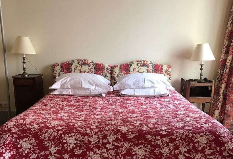 Номер Стандарт, La Maison Jeanne D Arc