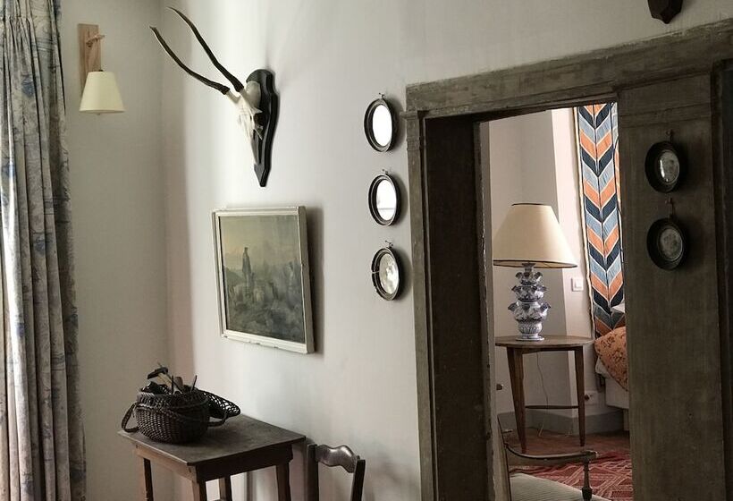 Люкс, La Maison Jeanne D Arc