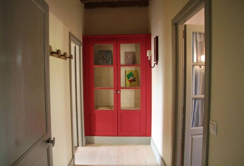 Номер Стандарт, La Maison Jeanne D Arc