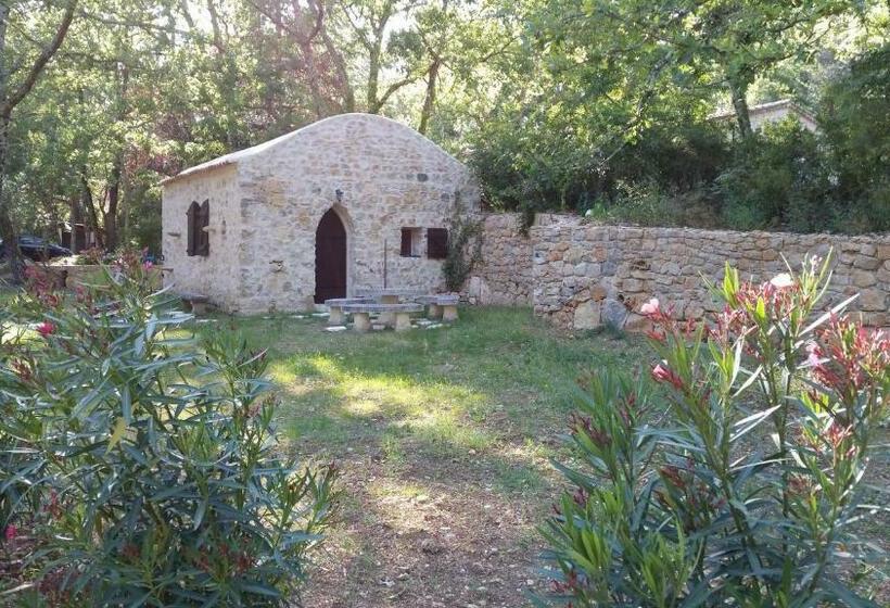 غرفة قياسية, Le Donjon Des Combes Et Son Spa