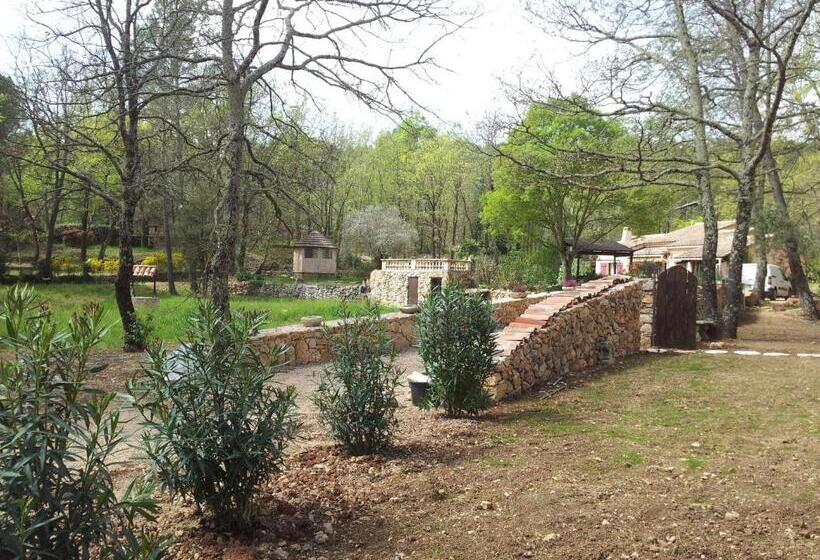 Номер Стандарт, Le Donjon Des Combes Et Son Spa