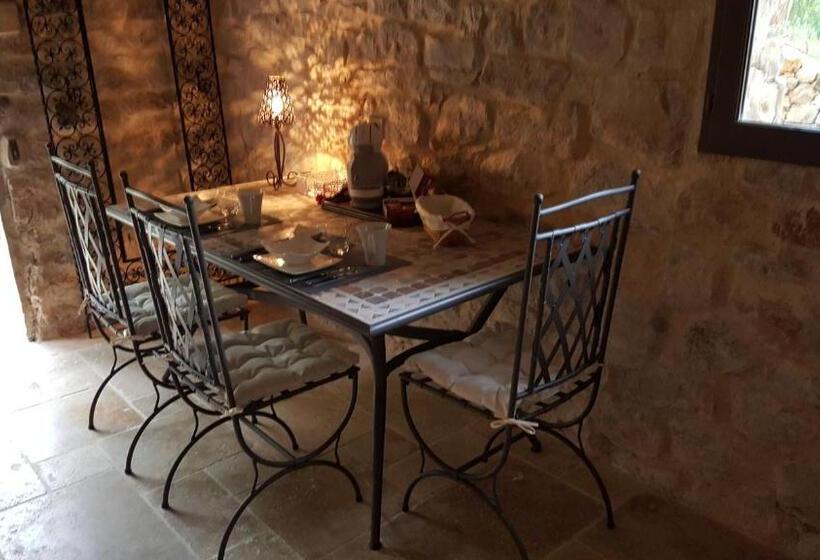 غرفة قياسية, Le Donjon Des Combes Et Son Spa