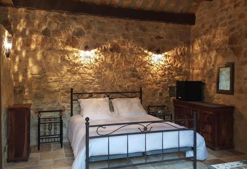 غرفة قياسية, Le Donjon Des Combes Et Son Spa