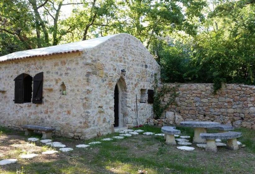 غرفة قياسية, Le Donjon Des Combes Et Son Spa