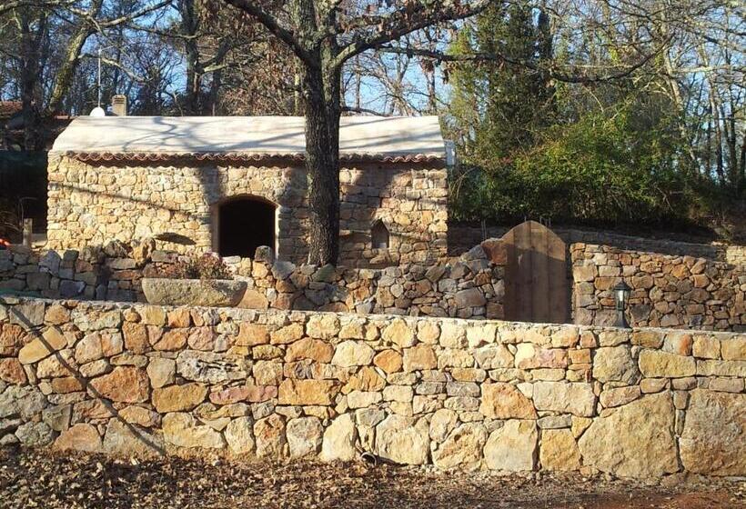 Номер Стандарт, Le Donjon Des Combes Et Son Spa
