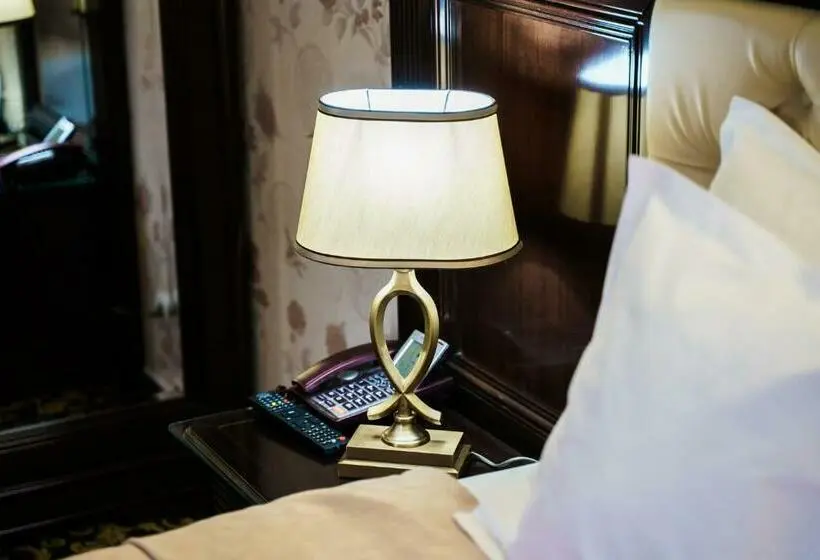 سوییت سوپریور, Grand Hotel Orient Braila