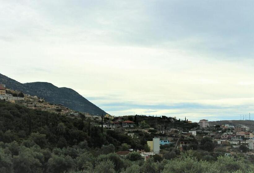 סוויטה משפחתית, Frida