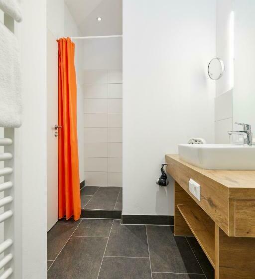 חדר סטנדרט, Goll Pforzheim Niefern