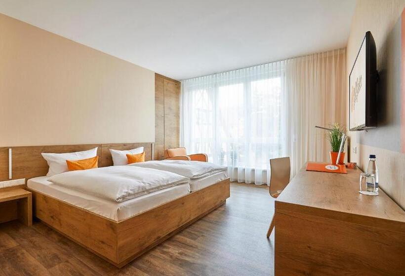 חדר סטנדרט יחיד, Goll Pforzheim Niefern