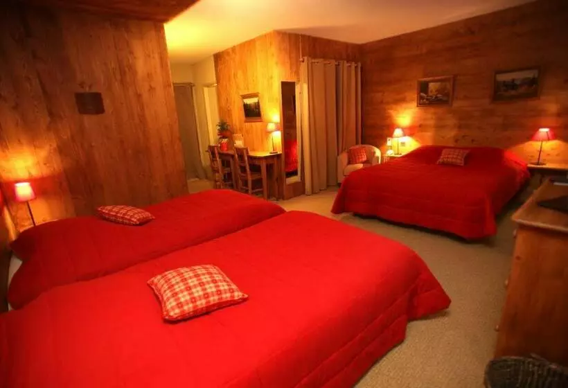 اتاق استاندارد چهار تخته, Hôtel Restaurant La Ferme Du Père François