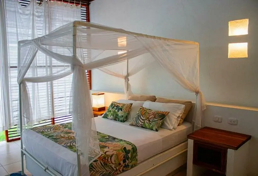 スタンダードトリプルルーム, Huku Beach Hostel Palomino