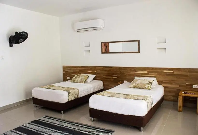デラックススイート, Huku Beach Hostel Palomino