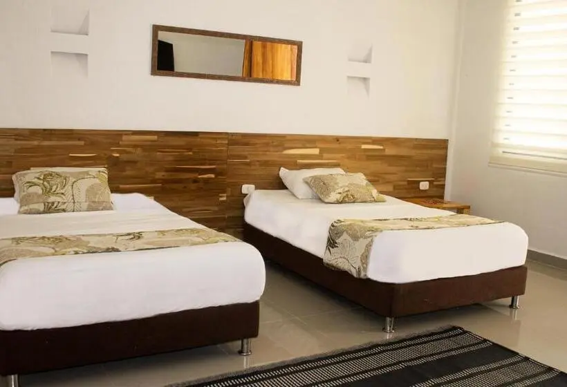 デラックススイート, Huku Beach Hostel Palomino