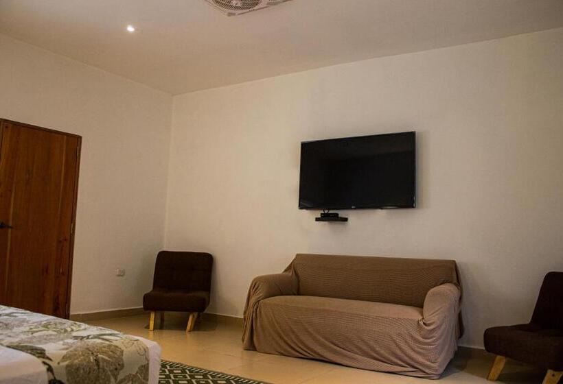 سوییت لوکس, Hukumeizi