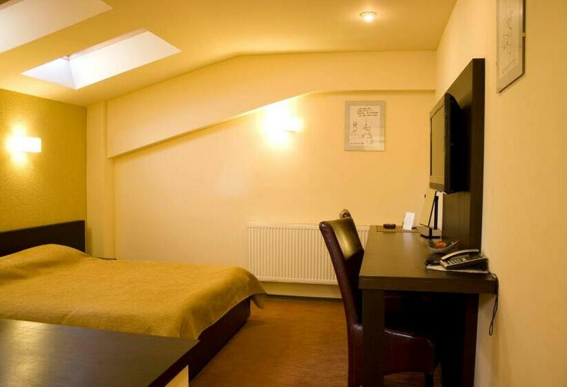 标准间, C&c Karo Resort