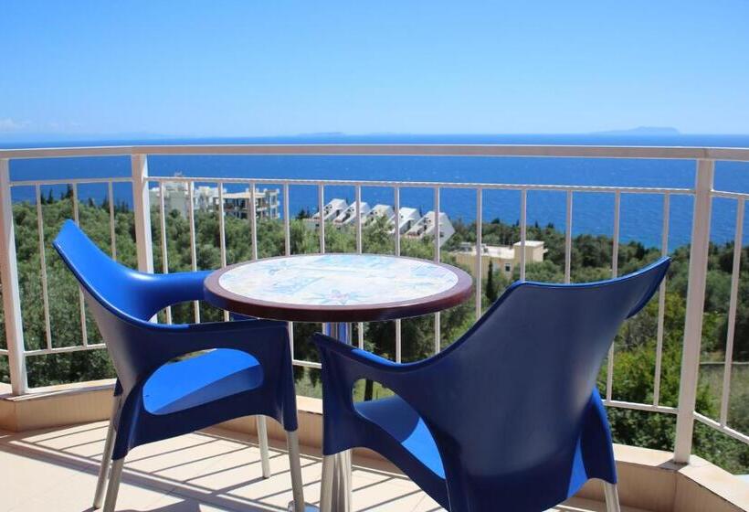 Triple Room Sea View, La Maroja View