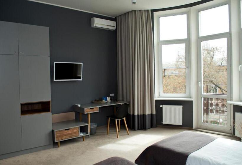 اتاق سوپریور با چشمانداز شهر, Poet Art