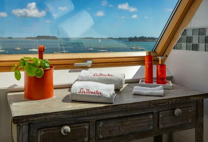 Номер Стандарт Вид на Море, Restaurant Les Venetes