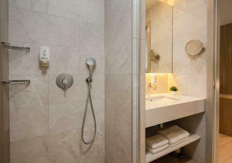 Pokój Penthouse, Tamaris