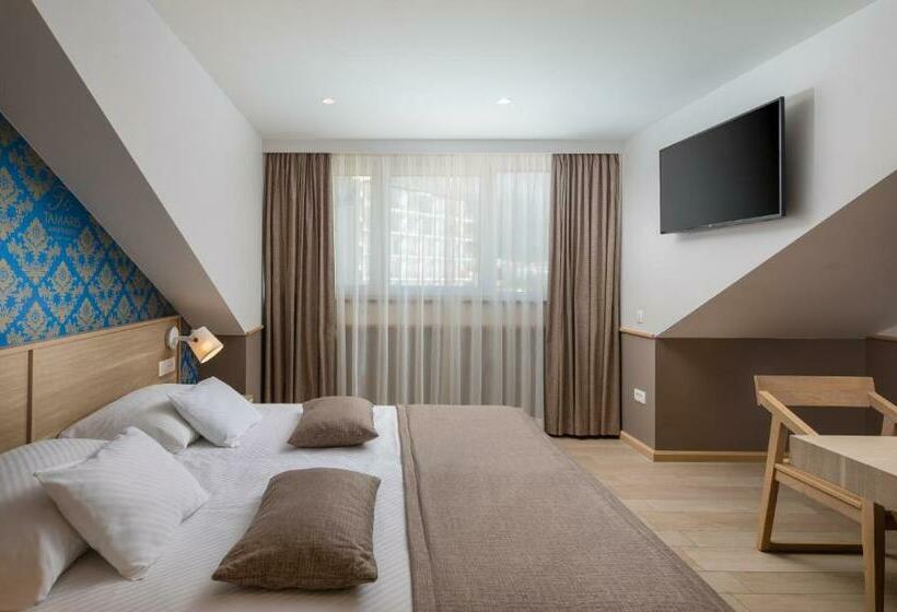 Pokój Ekonomiczny, Tamaris