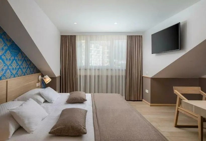 Quarto Economy, Tamaris