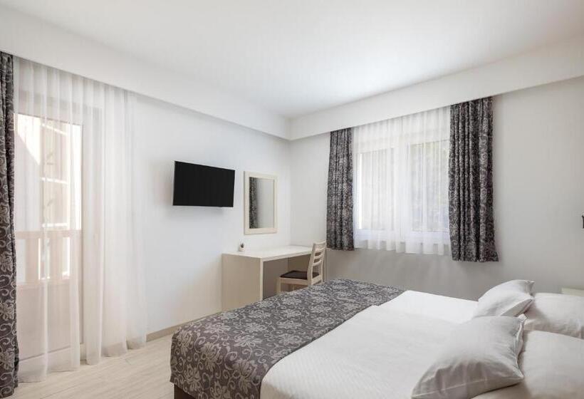 شقة غرفتين نوم إطلالة جانبية على البحر, Tamaris