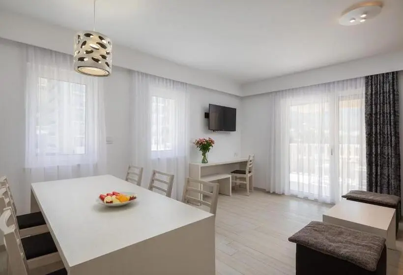 Apartamento 2 Quartos Vista Mar Lateral, Tamaris
