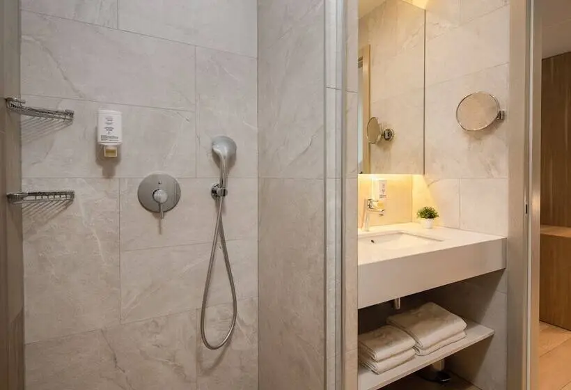 Quarto Standard Teto Inclinado, Tamaris