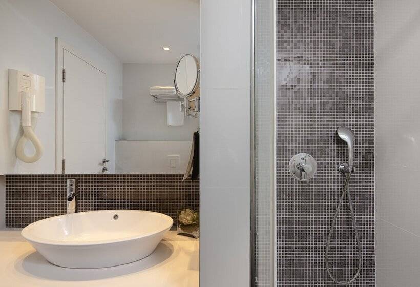 شقة غرفتين نوم إطلالة جانبية على البحر, Tamaris