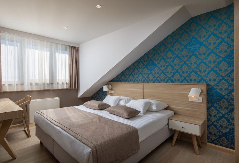 غرفة دور أخير, Tamaris