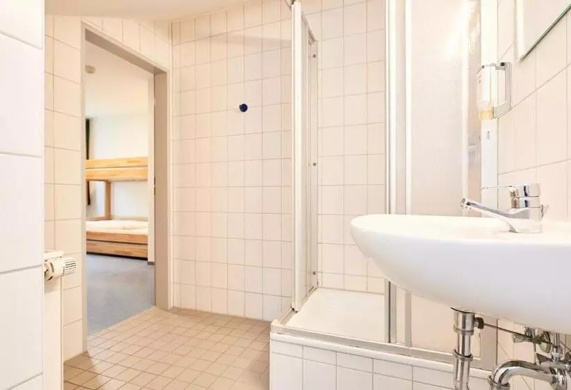 スタンダード４人部屋, Jugendherberge Detmold
