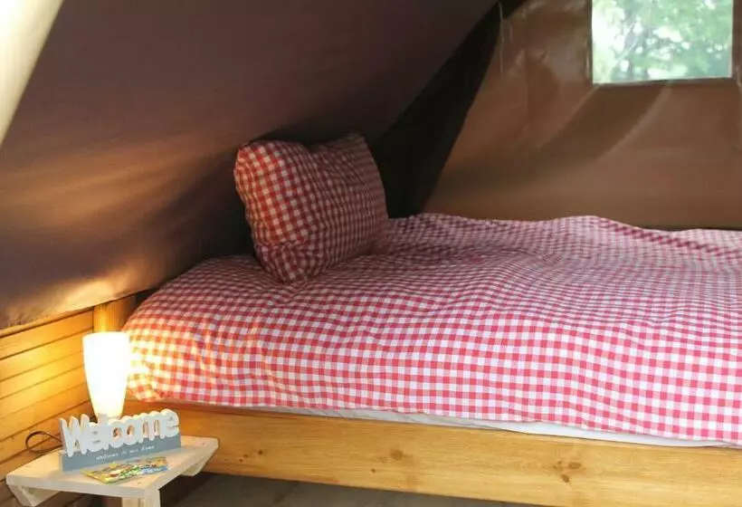 バス共有のスタンダードルーム, Azur Camping Wertheim