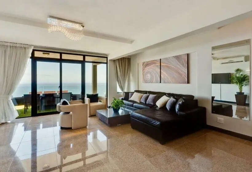 Deluxe Suite Sea View
