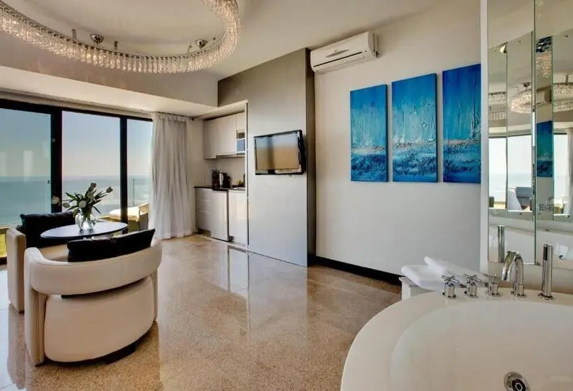 Deluxe Room Sea View