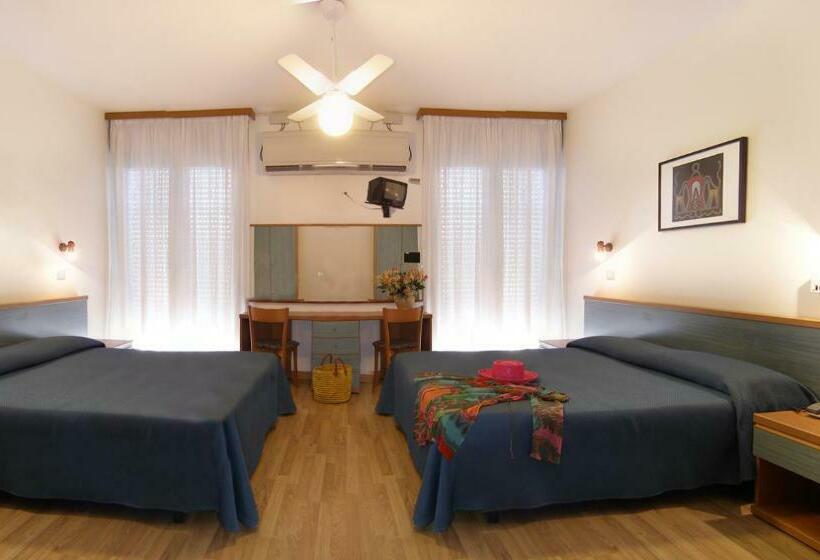 اتاق استاندارد چهار تخته, Bertha Fronte Mare