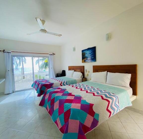 اتاق استاندارد چهار تخته, Costa Linda