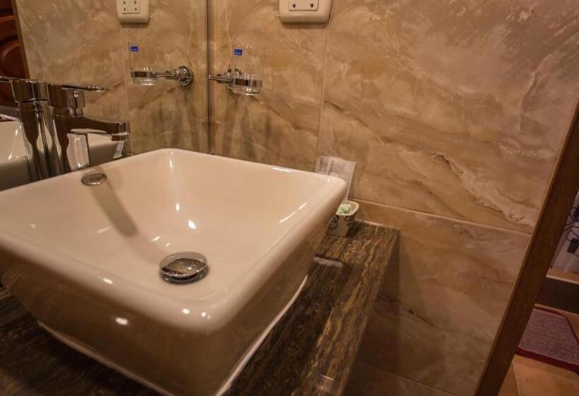 Superior Oda, El Mariscal Cusco