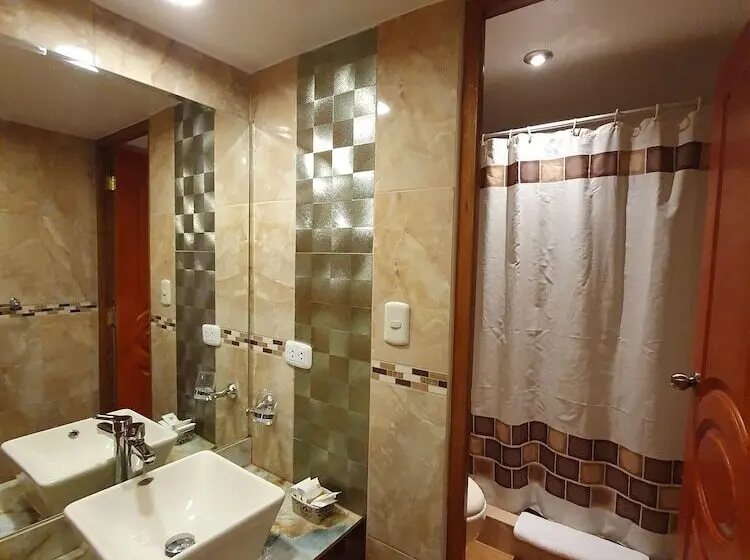 Chambre Triple Supérieure, El Mariscal Cusco