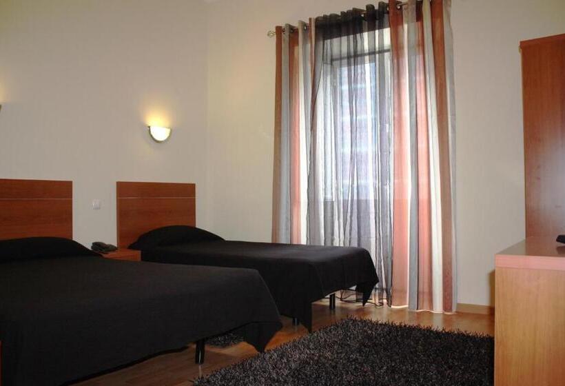 اتاق استاندارد سه نفره, Estrela De Arganil   Luis Simões & Conceição, Lda