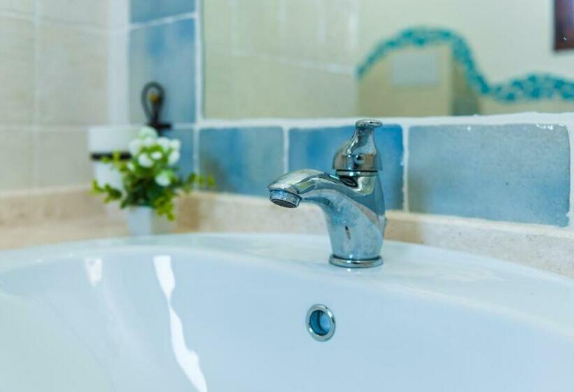 豪华房间, Faunele