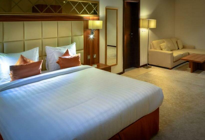 استودیو استاندارد با تخت کینگ, Golden Ocean