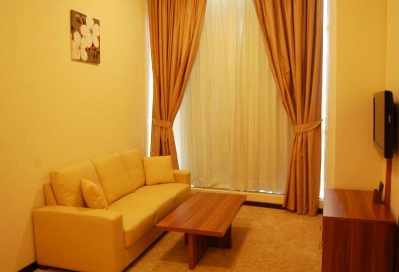 سوئیت با تخت بزرگ, Golden Ocean