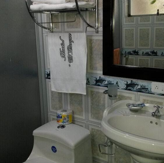 Люкс, Hostal El Parque Tababela