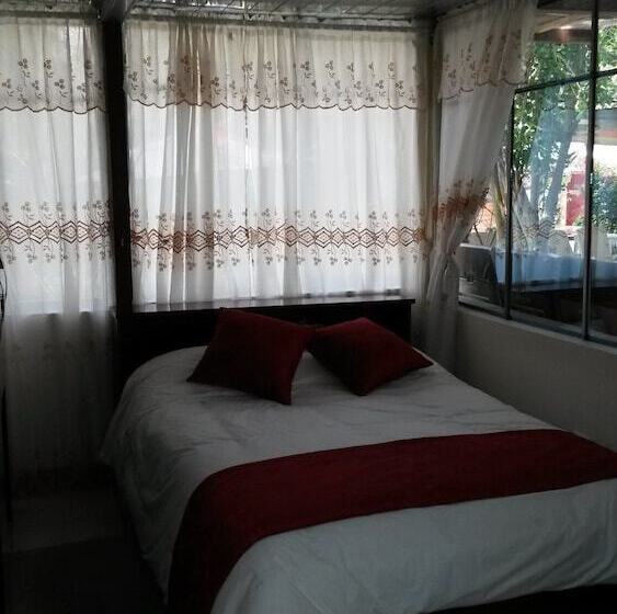 스탠다드 룸, Hostal El Parque Tababela