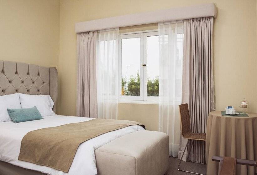 スタンダードルーム, Hostal Lirium